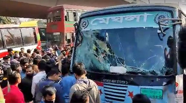 রাজধানীর গুলিস্তানে সড়ক দুর্ঘটনায় দুইজন নিহত