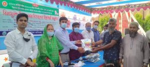 শাজাহানপুরে কৃষি প্রনোদণা পেলেন ৫৫৫ জন প্রান্তিক কৃষক