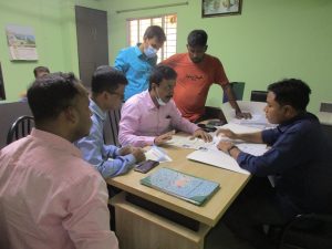 অবৈধভাবে চাল মজুদ করায় ৮০ হাজার টাকা জরিমানা