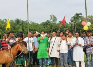 শাজাহানপুরে বিশাল ঘোড়ার দৌড় প্রতিযোগিতা