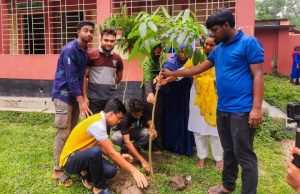 শাজাহানপুর সেভ দ্য ফিউচার ফাউন্ডেশনের বৃক্ষরোপণ