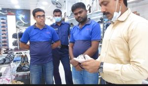 বগুড়ায় ত্রুটিযুক্ত জুতা বিক্রির অভিযোগে জরিমানা ১০ হাজার