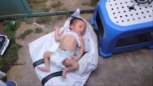 বগুড়ায় বাজারের ব্যাগে মিলল জীবন্ত নবজাতক শিশু কন্যা