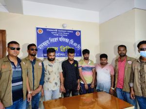 বগুড়ায় সাড়ে ৬ হাজার পিস ইয়াবাসহ গ্রেফতার ৪