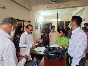 বগুড়ায় দুই ক্লিনিক কে ৩ লাখ টাকা জরিমানাসহ সিলগালা করেছেন ভ্রাম্যমান আদালত।