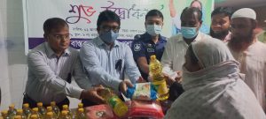 বগুড়ায় তৃতীয় দফায় টিসিবি’র পণ্য বিক্রি শুরু