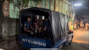 বগুড়ায় আবাসিক হোটেল থেকে ৬ নারী আটক।