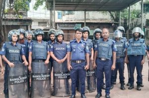 বগুড়ায় আওয়ামীলীগ-বিএনপির একই জায়গায় সমাবেশের আহ্বান: ১৪৪ ধারা জারি প্রশাসনের।