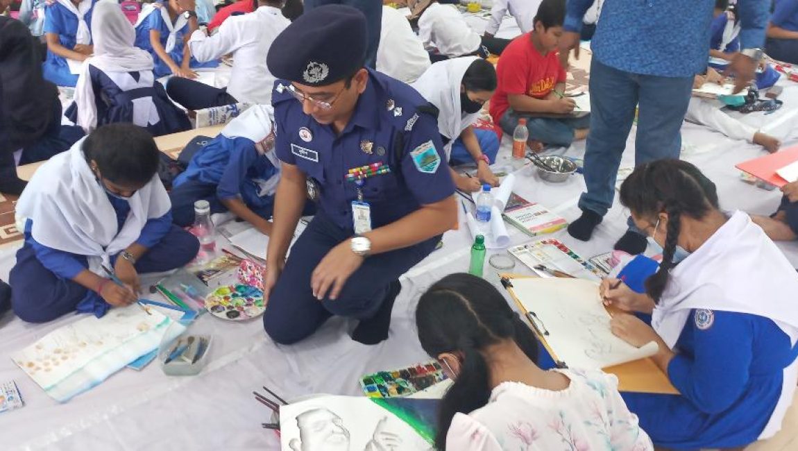 বগুড়া জেলা পুলিশের আয়োজনে শুরু হয়েছে চিত্রাংকনসহ নানা প্রতিযোগিতা