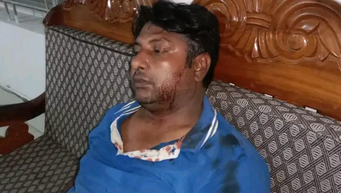 শাজাহানপুরে ইউপি সদস্যকে ছুরিকাঘাত