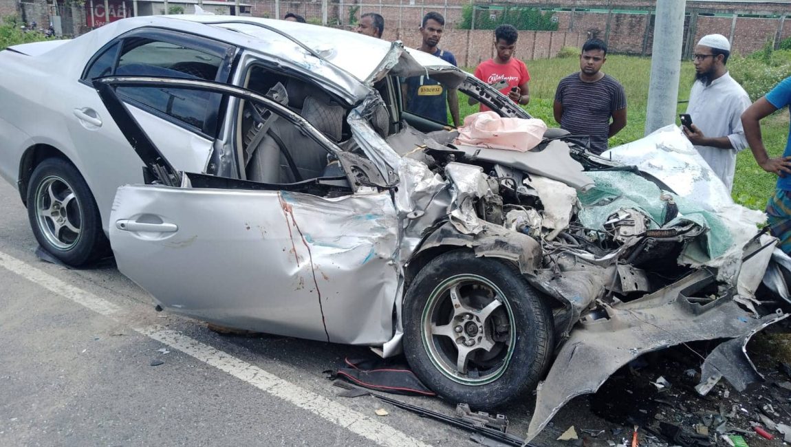 বগুড়ায় প্রাইভেটকার-মিনি ট্রাক সংঘর্ষে নিহত ৩