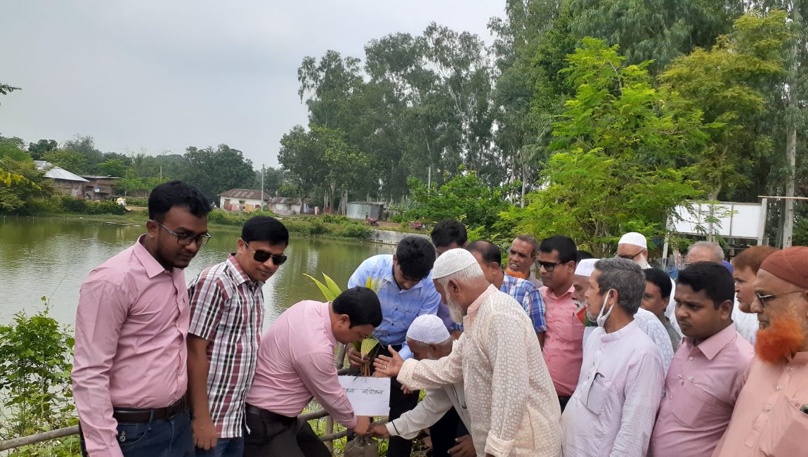 দুপচাঁচিয়া উপজেলা মুক্তিযোদ্ধা টেকনিক্যাল স্কুল এন্ড কলেজে বৃক্ষরোপণ কর্মসূচির উদ্বোধন।