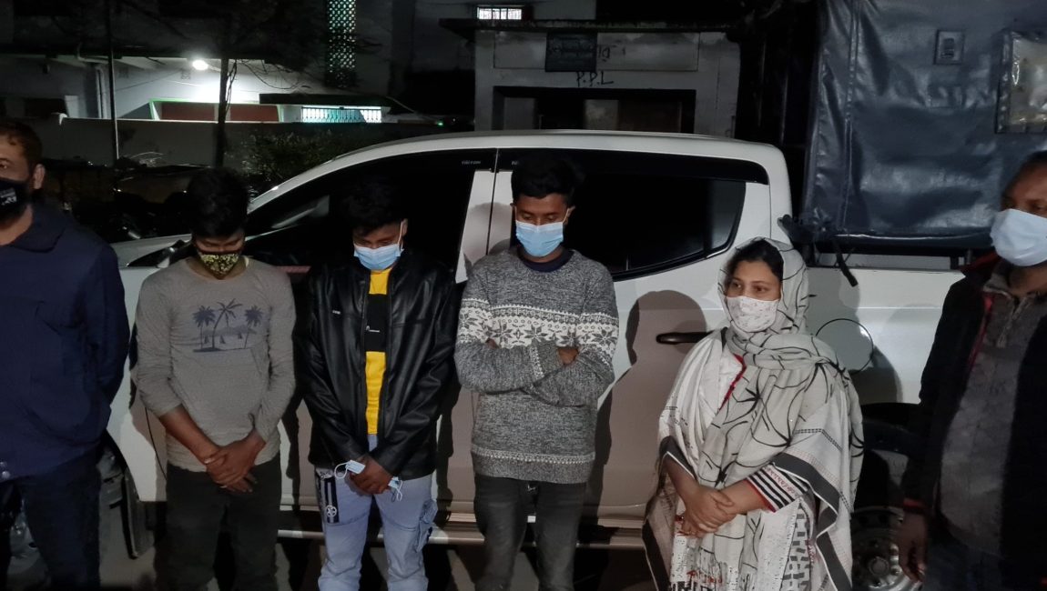 CAEE3D25-483E-40F1-9D84-5D8785811BCF