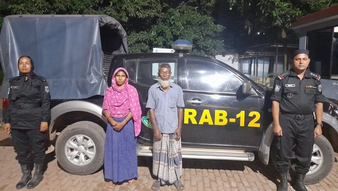 বগুড়ায় নকল মূর্তিসহ গ্রেপ্তার ২