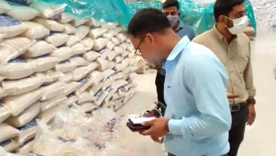 চালের অবৈধ মজুদ করার অভিযোগে ৩ মিলে ৭২ হাজার টাকা জরিমানা
