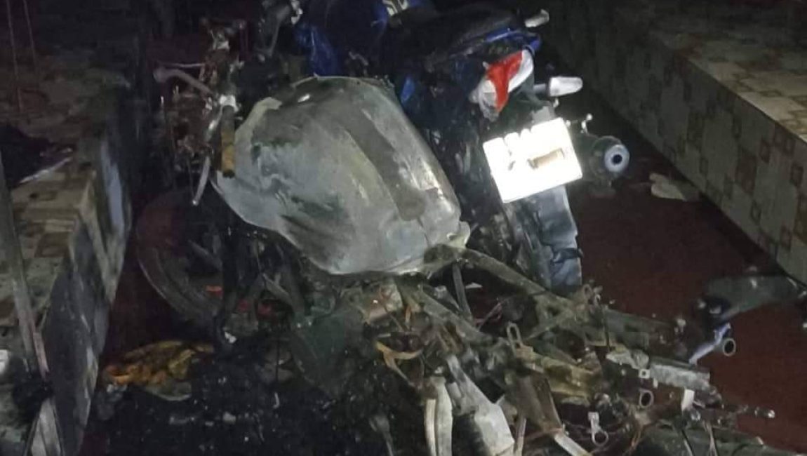 কাহালুতে দোকানে আগুন, ২০ লাখ টাকা ক্ষতি।