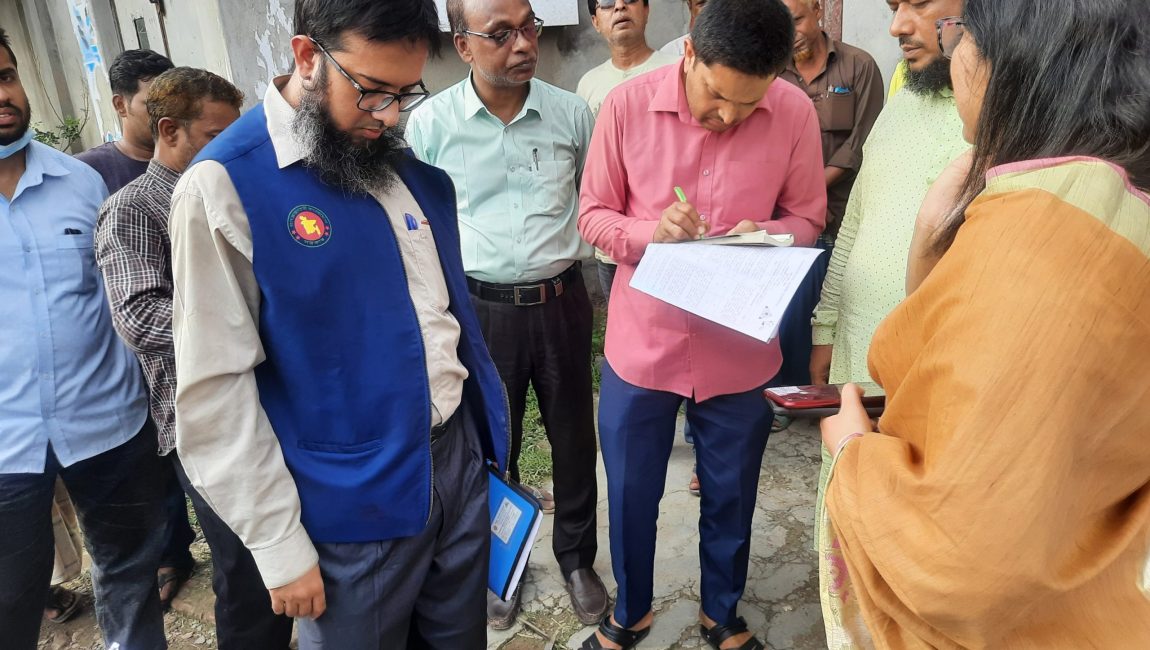 বগুড়ার শেরপুরে বিএসটিআই’র অনুমোদনবিহীন পাইপ ফ্যাক্টরীকে জরিমানা