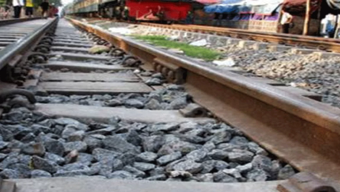 বগুড়ায় ট্রেনে কাটা পড়ে নিহত ১। ছবিঃ ইন্টারনেট