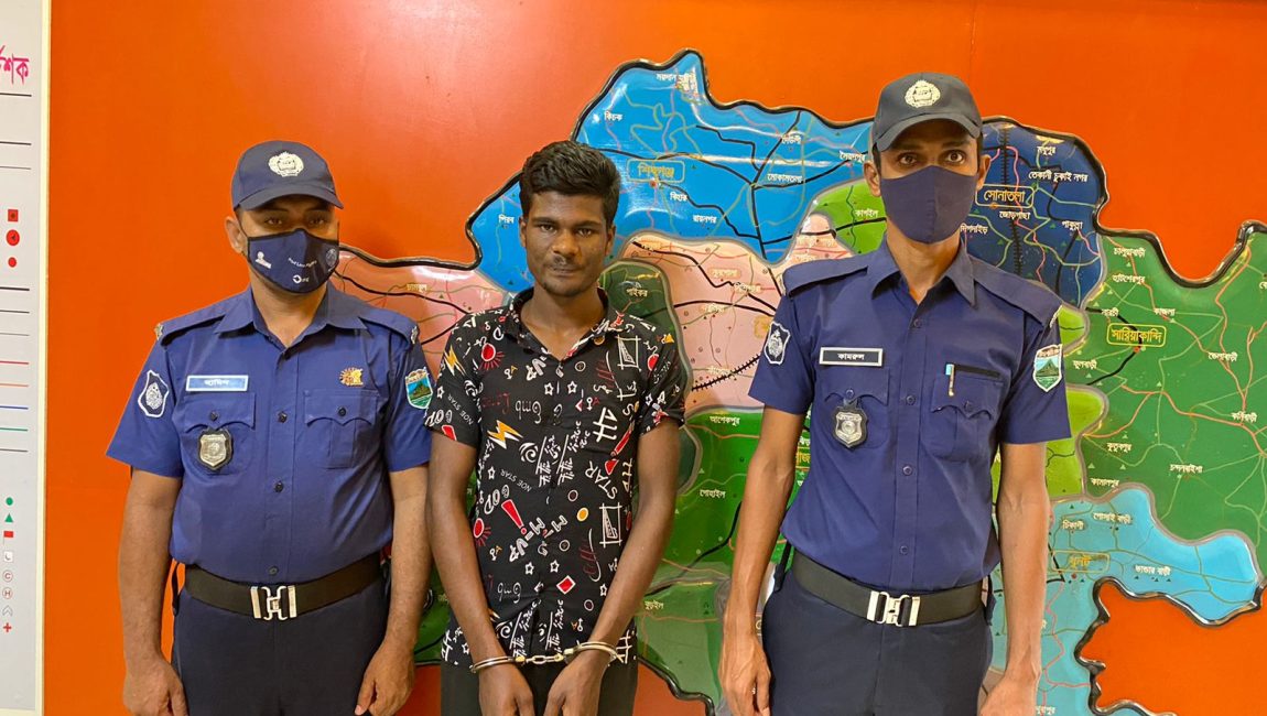 গ্রেফতারকৃত মাসুদ রানা। ছবিঃ এনসিএন