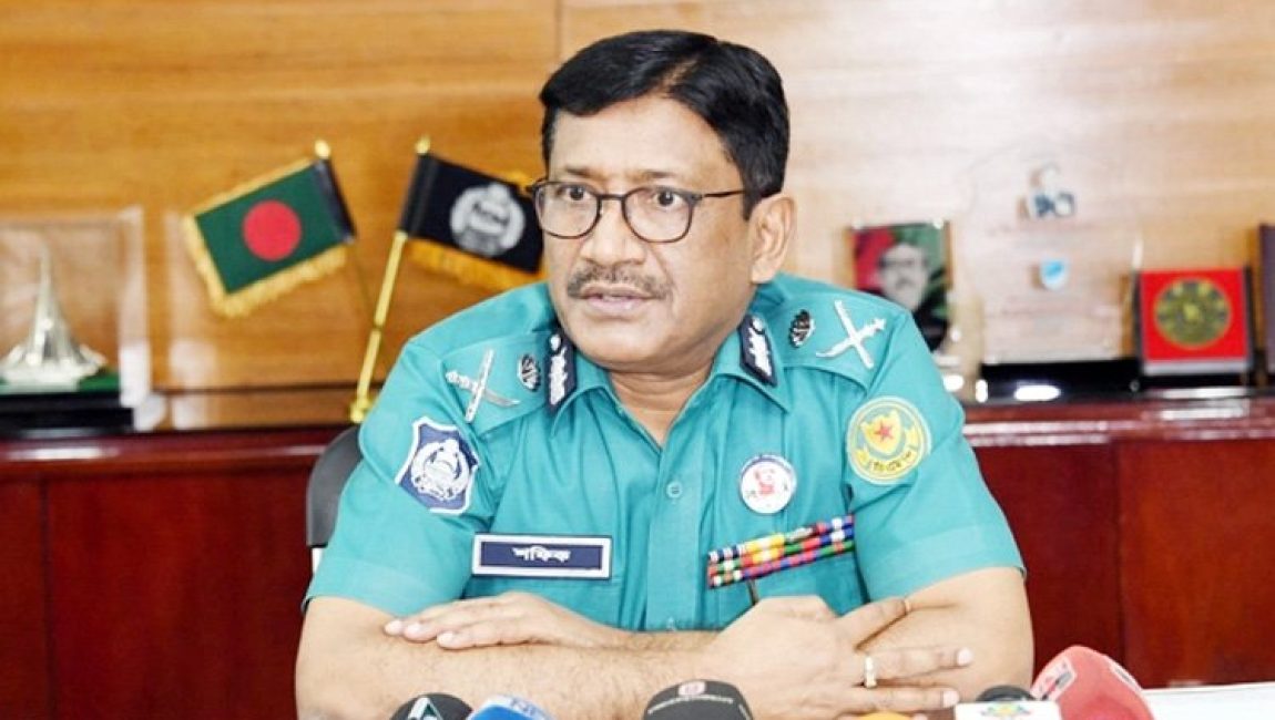 দুর্গাপূজায় জঙ্গি হামলার আশঙ্কা রয়েছে: ডিএমপি কমিশনারদুর্গাপূজায় জঙ্গি হামলার আশঙ্কা রয়েছে: ডিএমপি কমিশনার