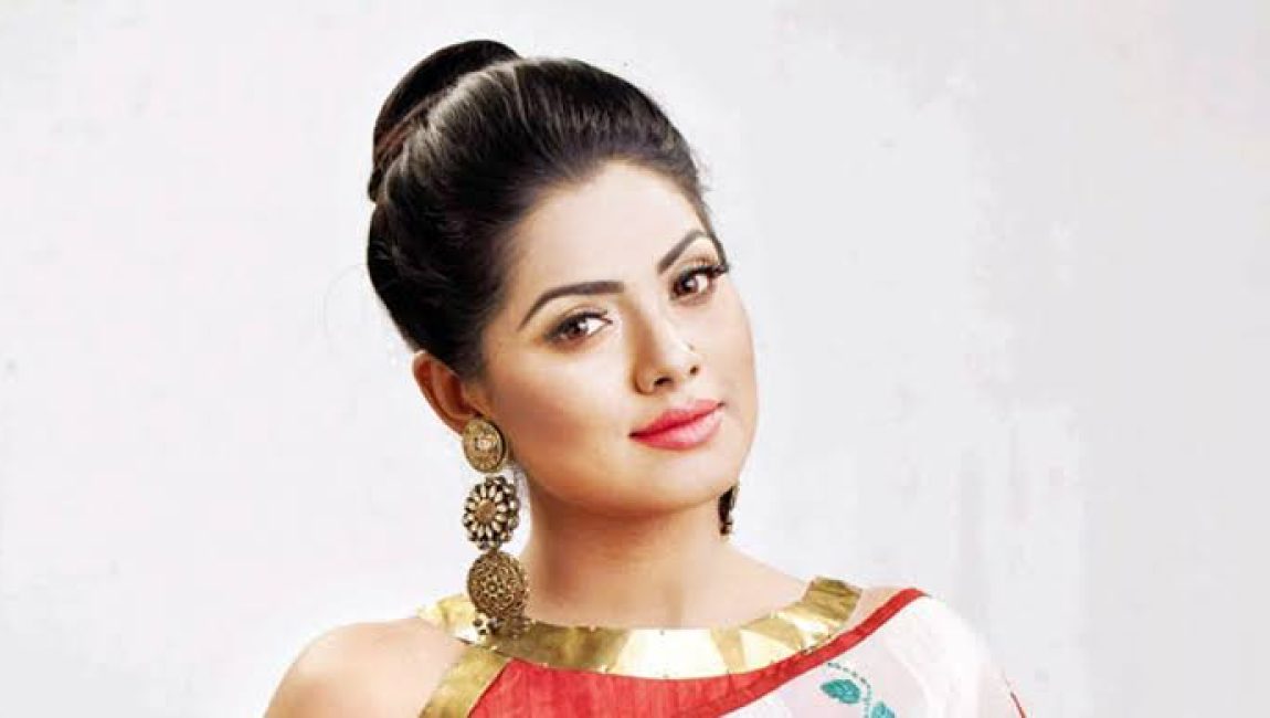 নুসরাত ইমরোজ তিশা। ছবি: ইন্টারনেট