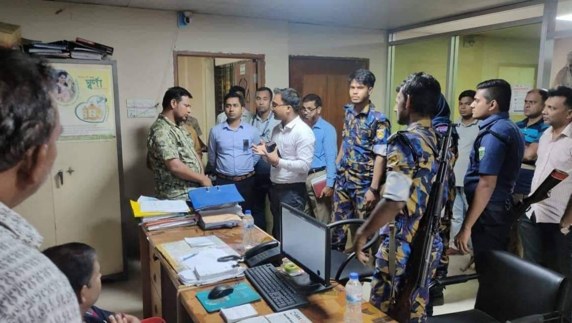 বগুড়ায় অতিরিক্ত ধান মজুদের দায়ে ব্যবসায়ীকে জরিমানা ৭ লাখ