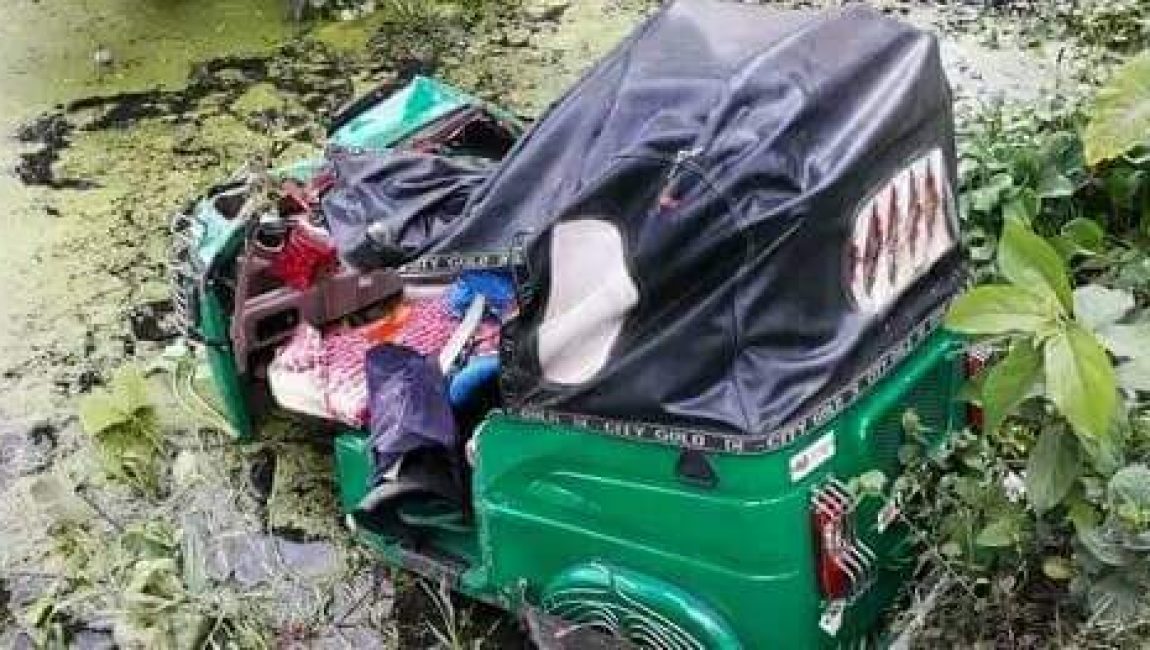 বিরামপুরে সড়ক দূর্ঘটনায় নিহত-১, আহত-২