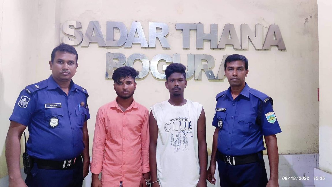 বগুড়ায় ৩টি বাই-সাইকেল উদ্ধার, গ্রেফতার ২।