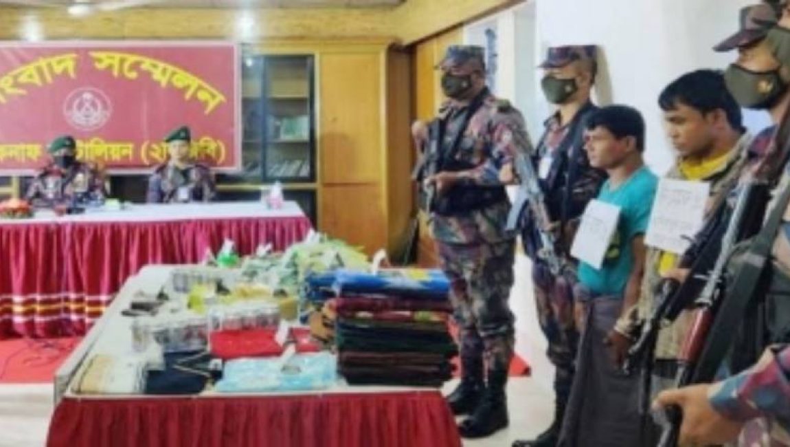 দুই-কারবারি-আটক